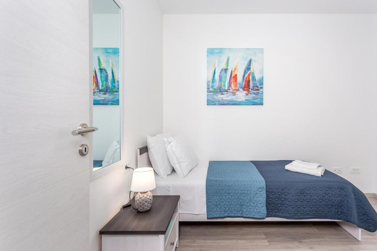 Kvarner Bay 4* - Apartments 1 & 3 Rijeka Exterior photo