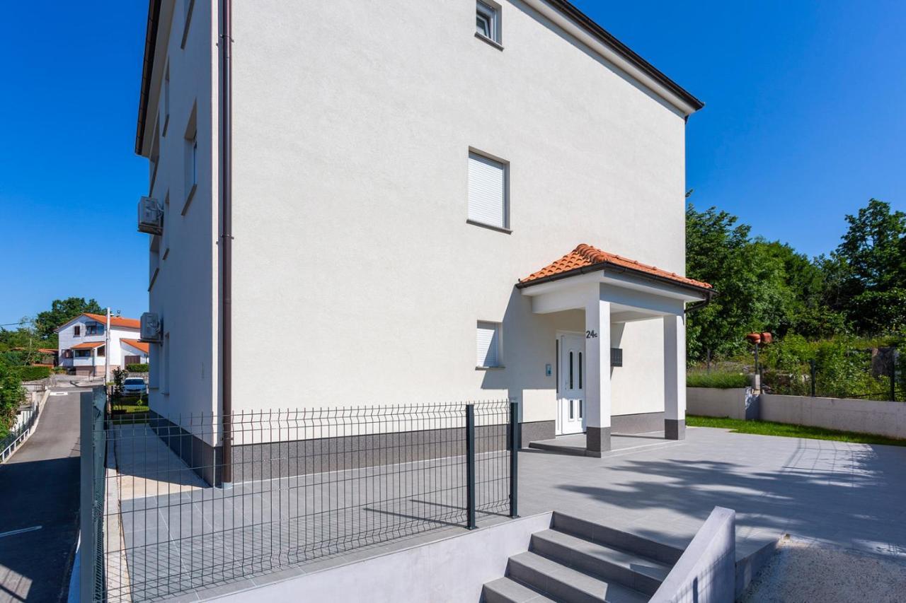 Kvarner Bay 4* - Apartments 1 & 3 Rijeka Exterior photo