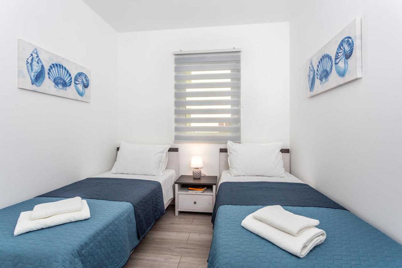 Kvarner Bay 4* - Apartments 1 & 3 Rijeka Exterior photo